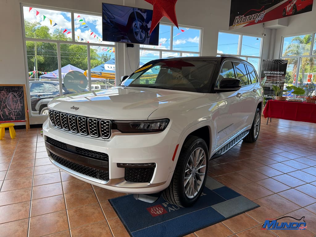 2023 Jeep Grand Cherokee L Summit's photo