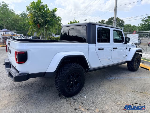 2022 Jeep Gladiator Willys