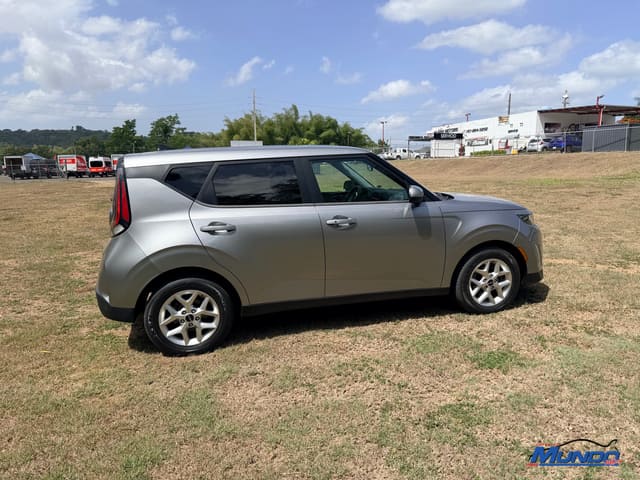 2024 Kia Soul LX