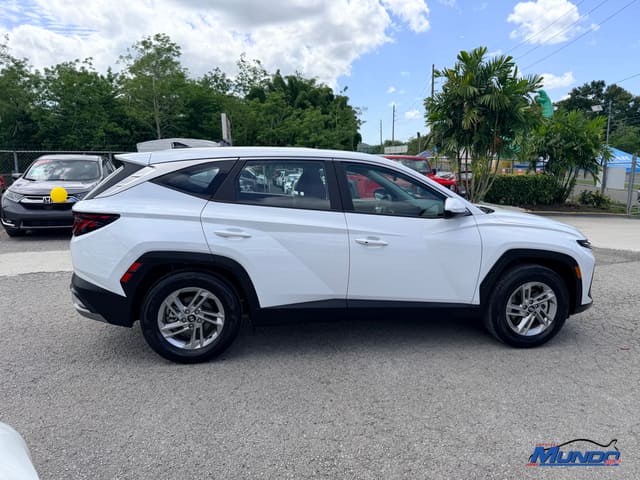 2025 Hyundai Tucson SE
