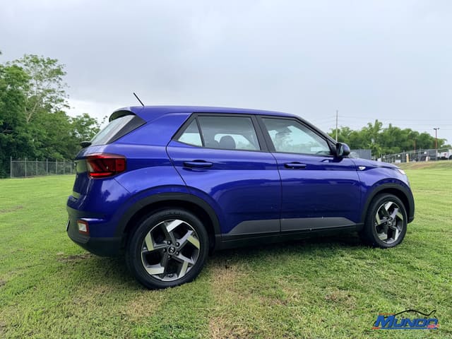 2025 Hyundai Venue SE