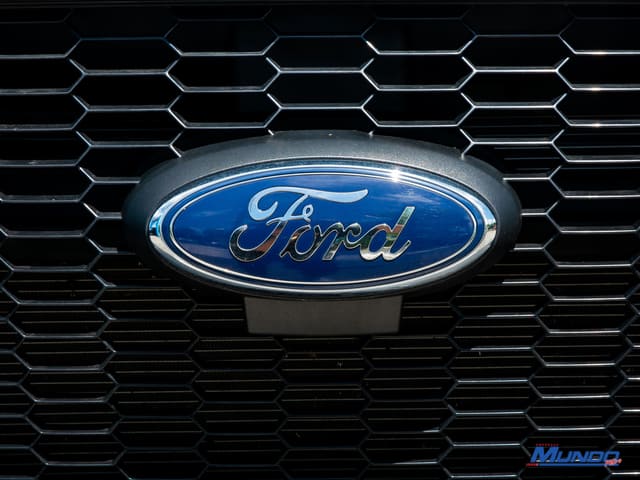 2024 Ford Transit Passenger Wagon XL