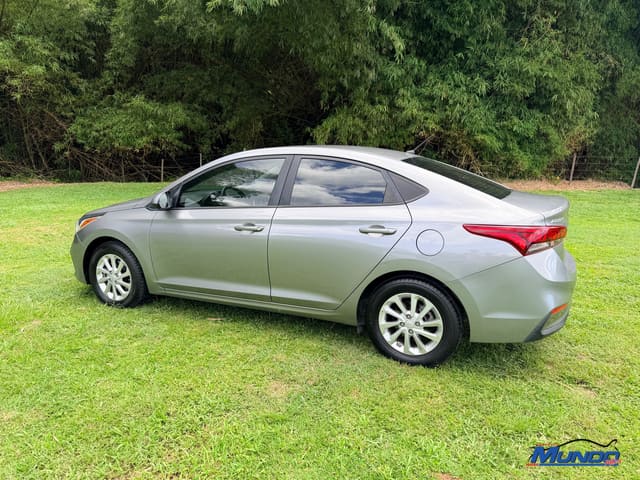 2021 Hyundai Accent SE