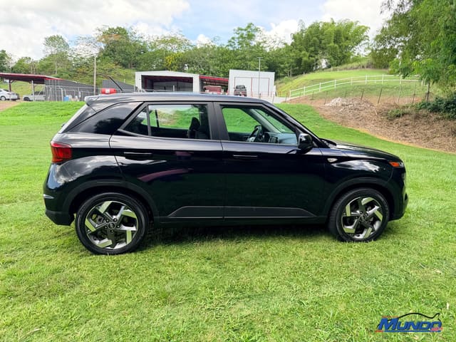 2025 Hyundai Venue SE