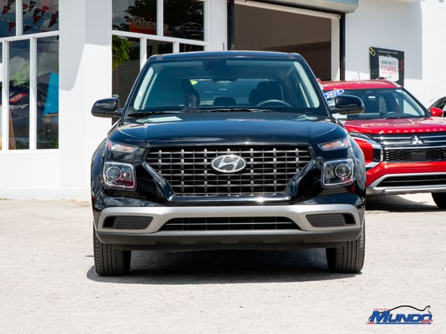 2025 Hyundai Venue SE