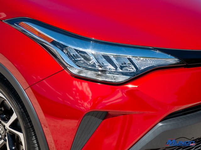 2022 Toyota C-HR XLE