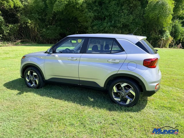 2025 Hyundai Venue SE