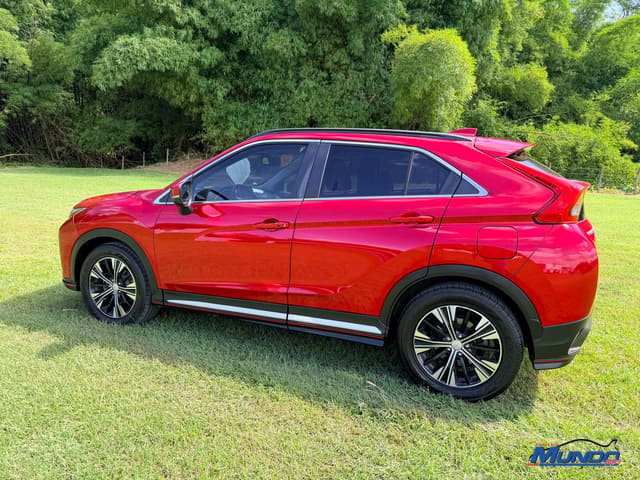 2020 Mitsubishi ECLIPSE CROSS SE
