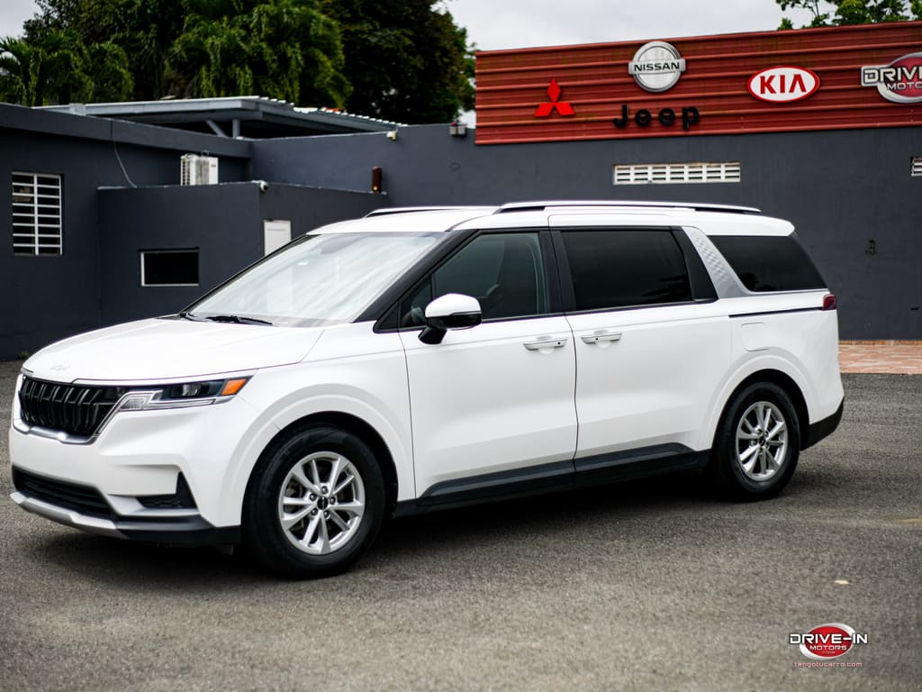 2022 Kia Carnival LX