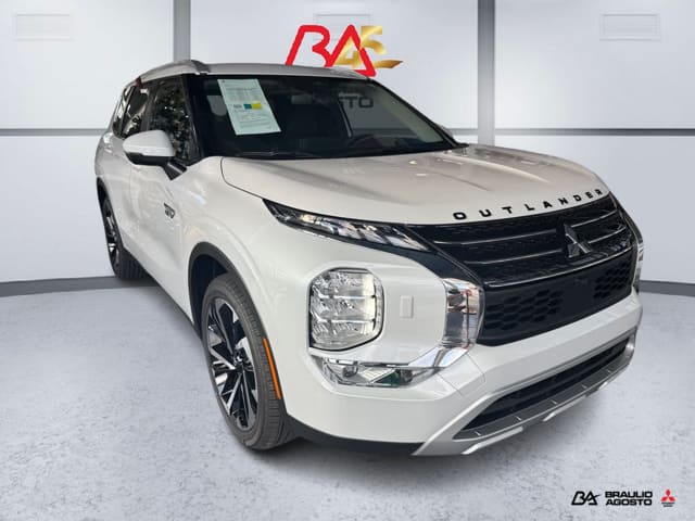 Mitsubishi Outlander Plug-In Hybrid SE 2025