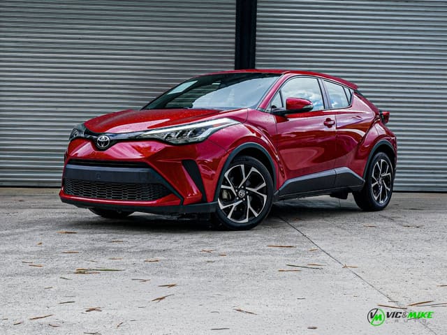 2022 Toyota C-HR XLE