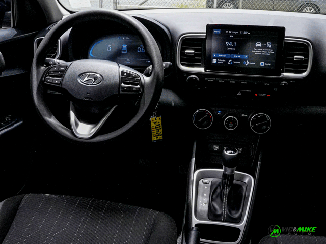 2025 Hyundai Venue SE