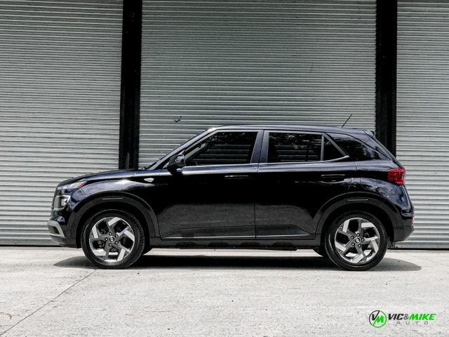 2025 Hyundai Venue SE