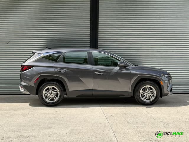 2025 Hyundai Tucson SE 4dr SUV (2.5L 4cyl 8A)