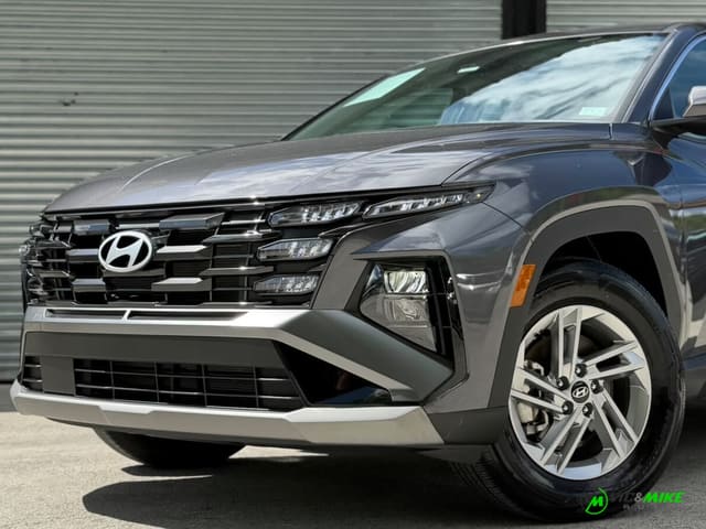 2025 Hyundai Tucson SE 4dr SUV (2.5L 4cyl 8A)