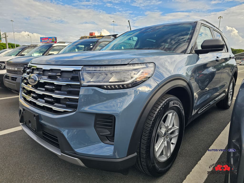 2025 Ford Explorer Active's photo