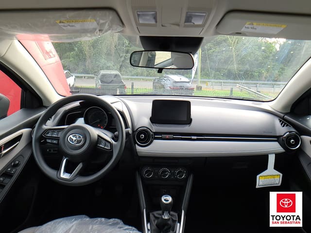 Toyota Yaris Sedan L 2020