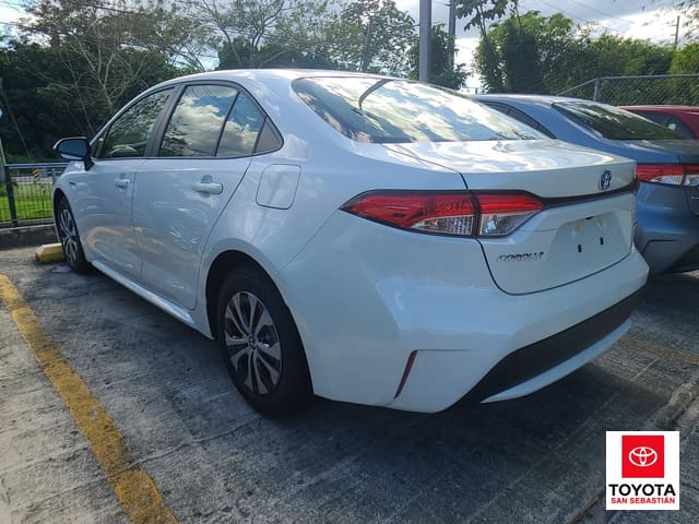 Toyota Corolla Hybrid LE 2021