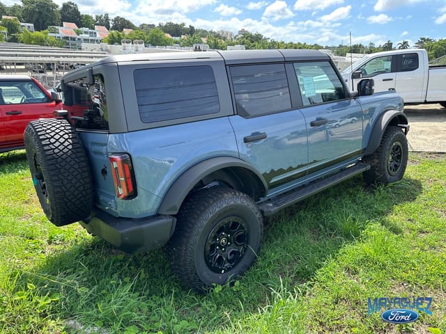 Ford Bronco Base 2023