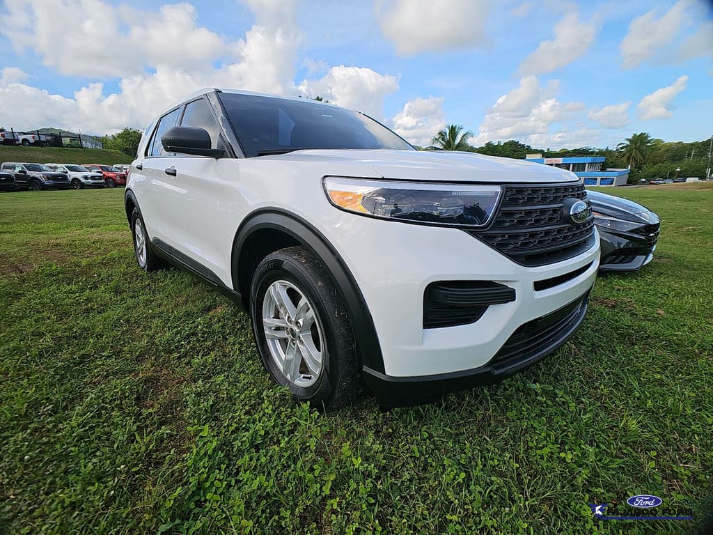 2022 Ford Explorer Base RWD's photo