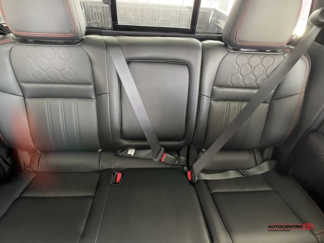 Toyota Crown 15 image