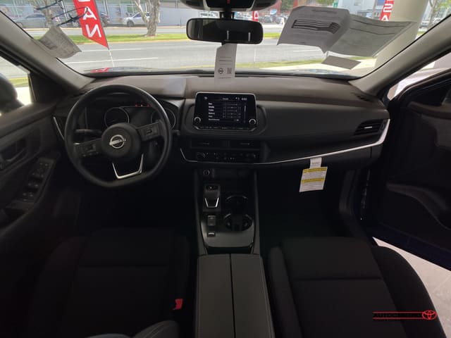 Toyota Crown 21 image