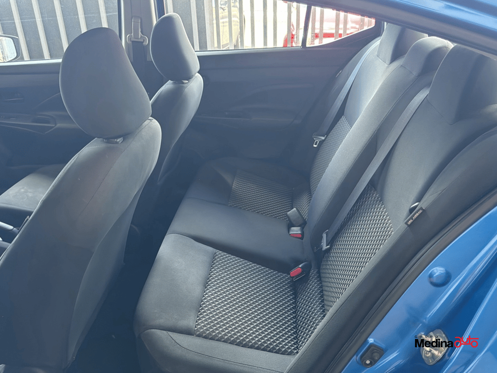 2021 Nissan Versa Sedan S - Photo 5