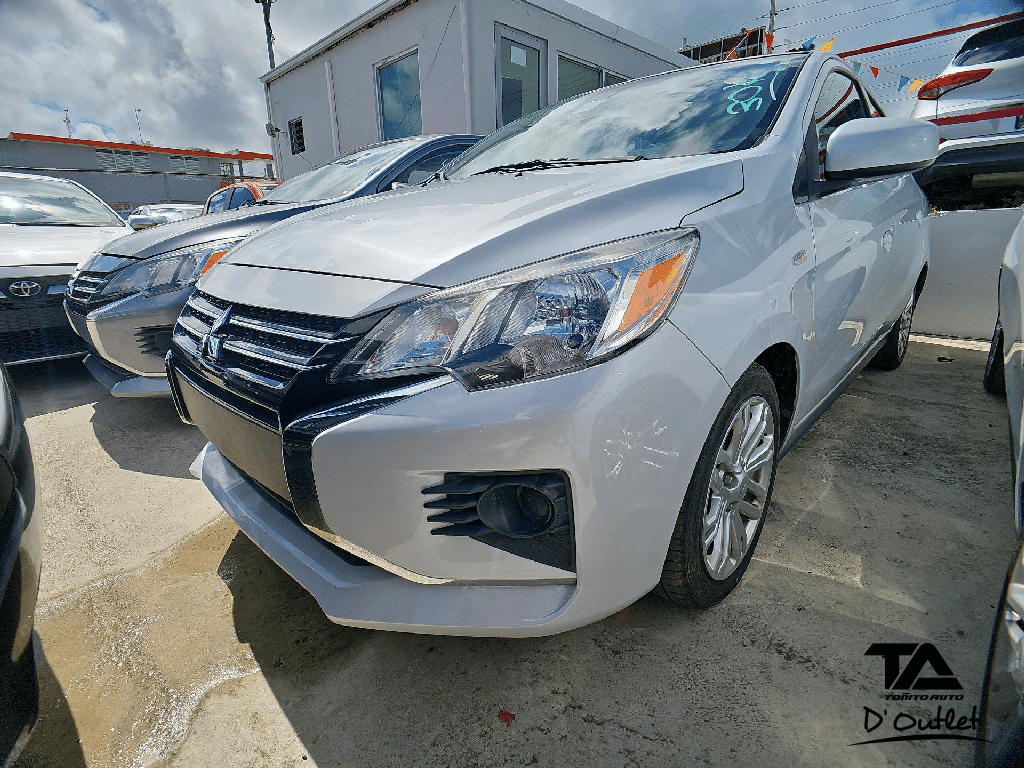 2022 Mitsubishi Mirage ES CVT's photo