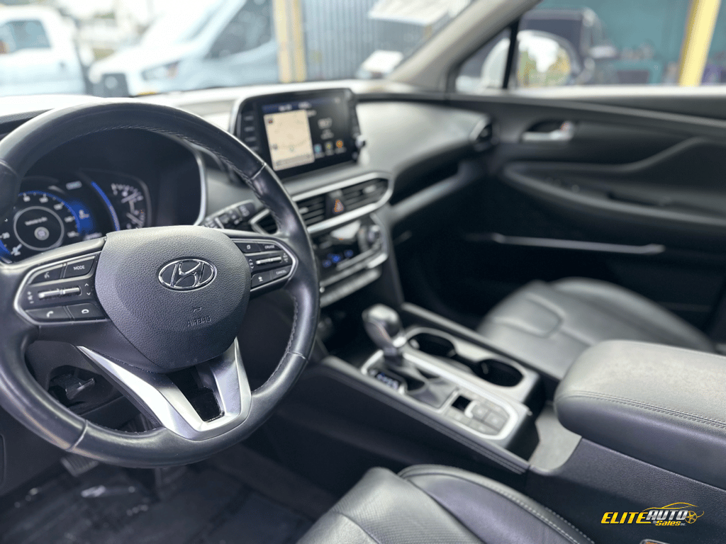 2020 Hyundai Santa Fe Limited - Photo 5