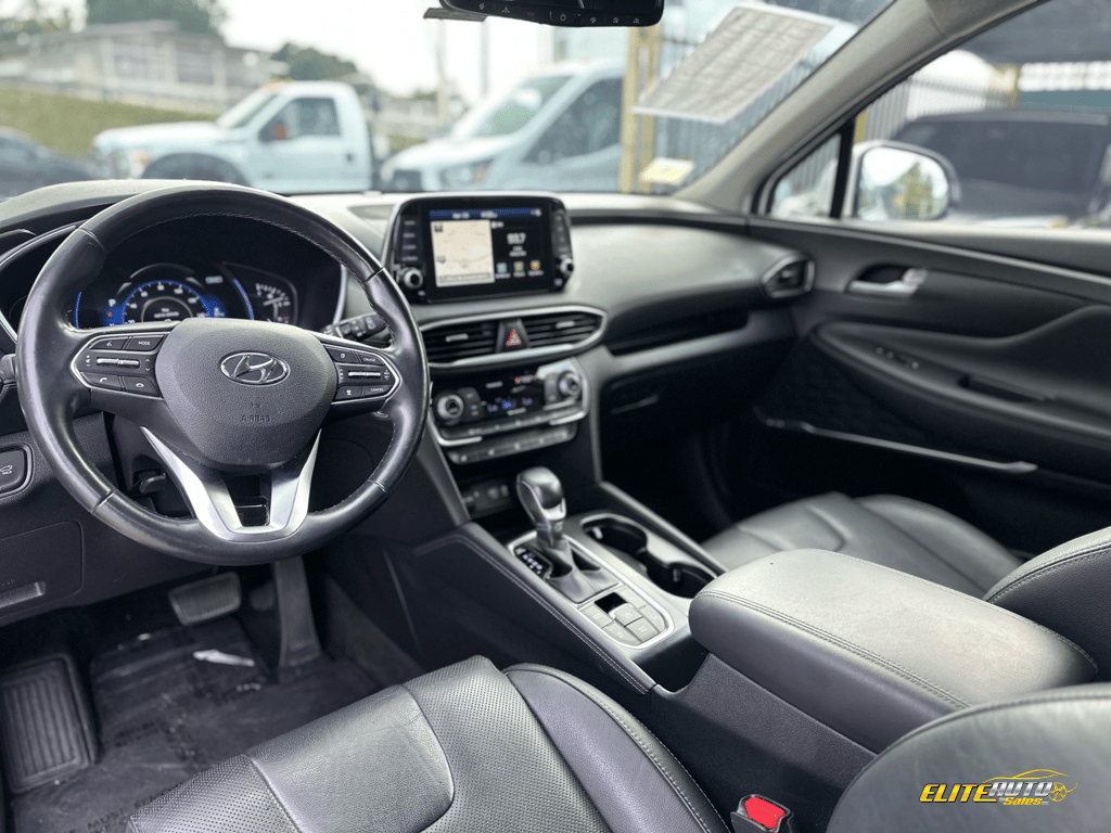 2020 Hyundai Santa Fe Limited - Photo 9