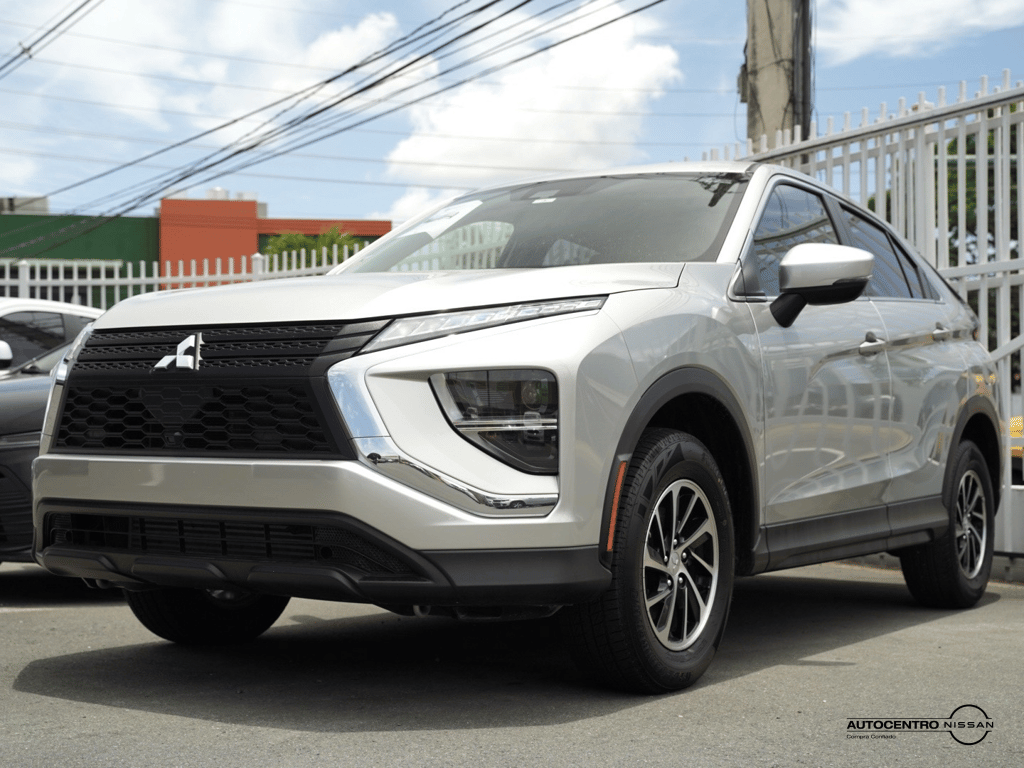2023 Mitsubishi Eclipse Cross ES S-AWC's photo