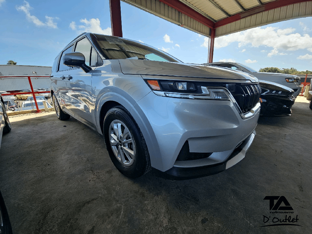 2022 Kia Sedona's photo