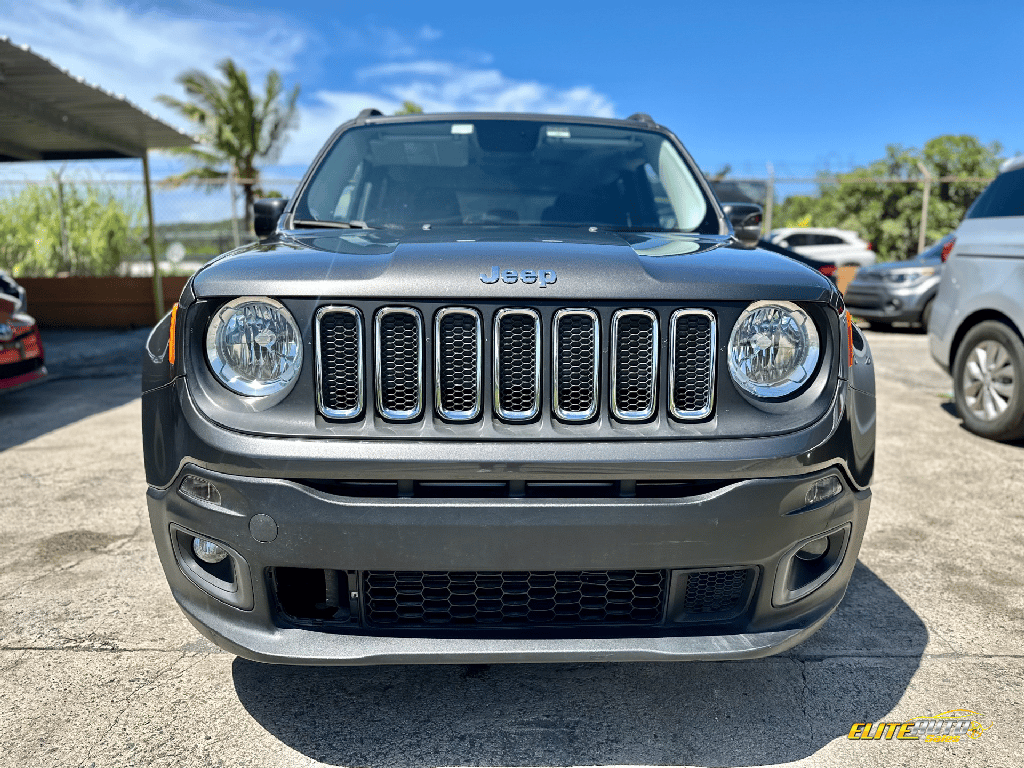 2016 Jeep Renegade Latitude's photo