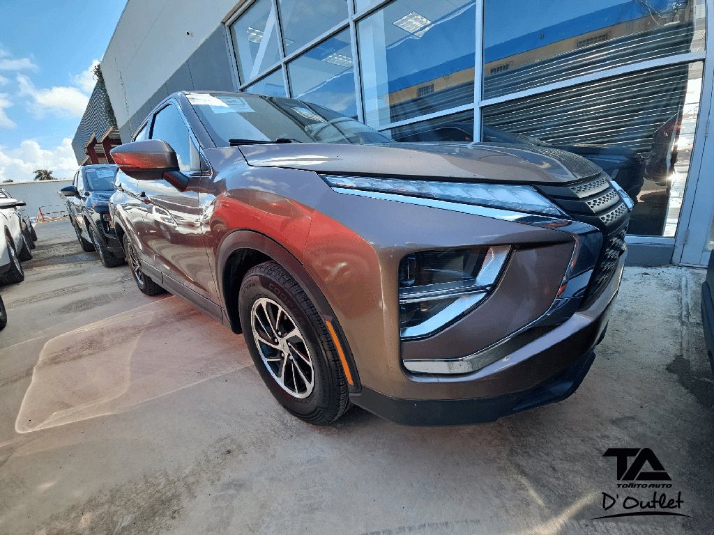 2022 Mitsubishi Eclipse Cross ES 2WD's photo