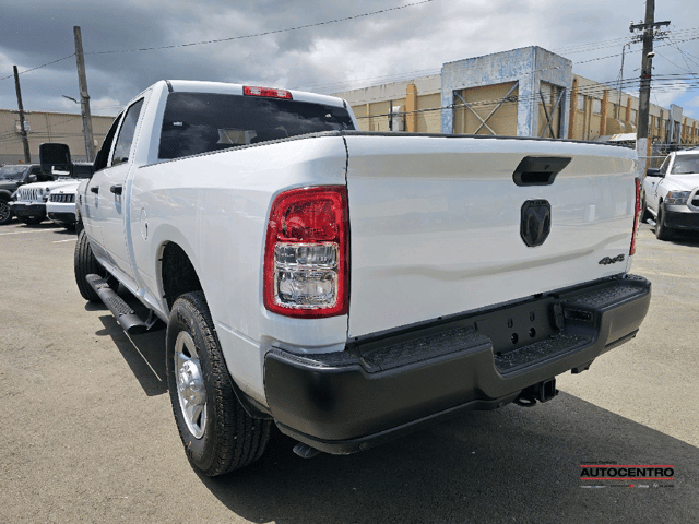 Ram 3500 Tradesman Crew Cab 4x4 6'4" Box 2024