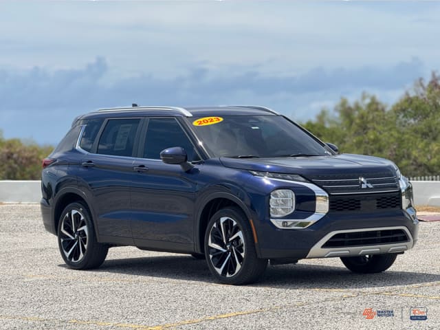 2023 Mitsubishi Outlander SE