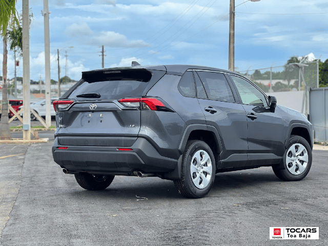 Toyota RAV4 LE 2024
