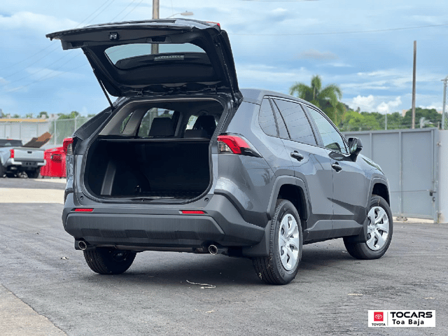 Toyota RAV4 LE 2024