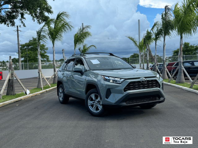 Toyota RAV4 XLE 2024
