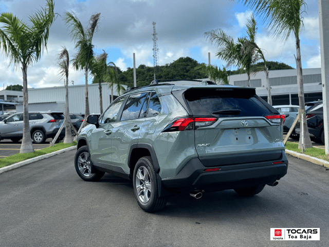 Toyota RAV4 XLE 2024