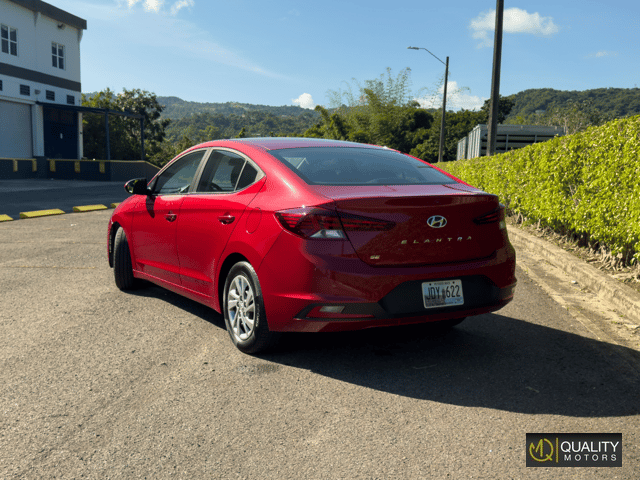 2019 Hyundai Elantra SE