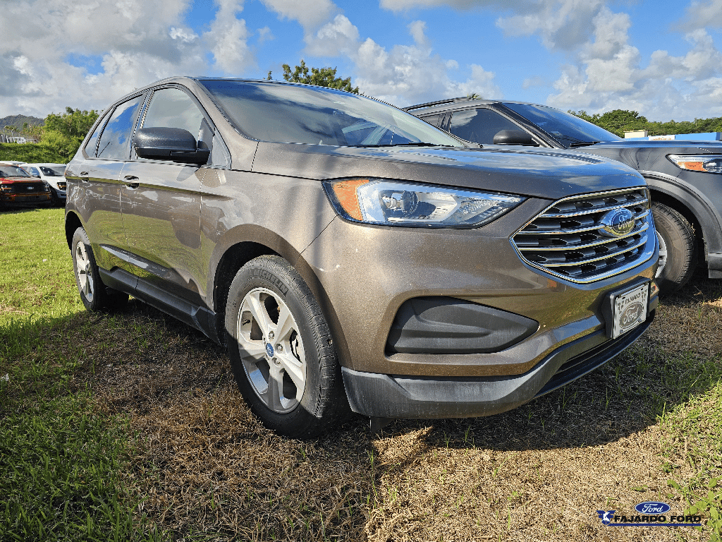 2019 Ford Edge SE's photo