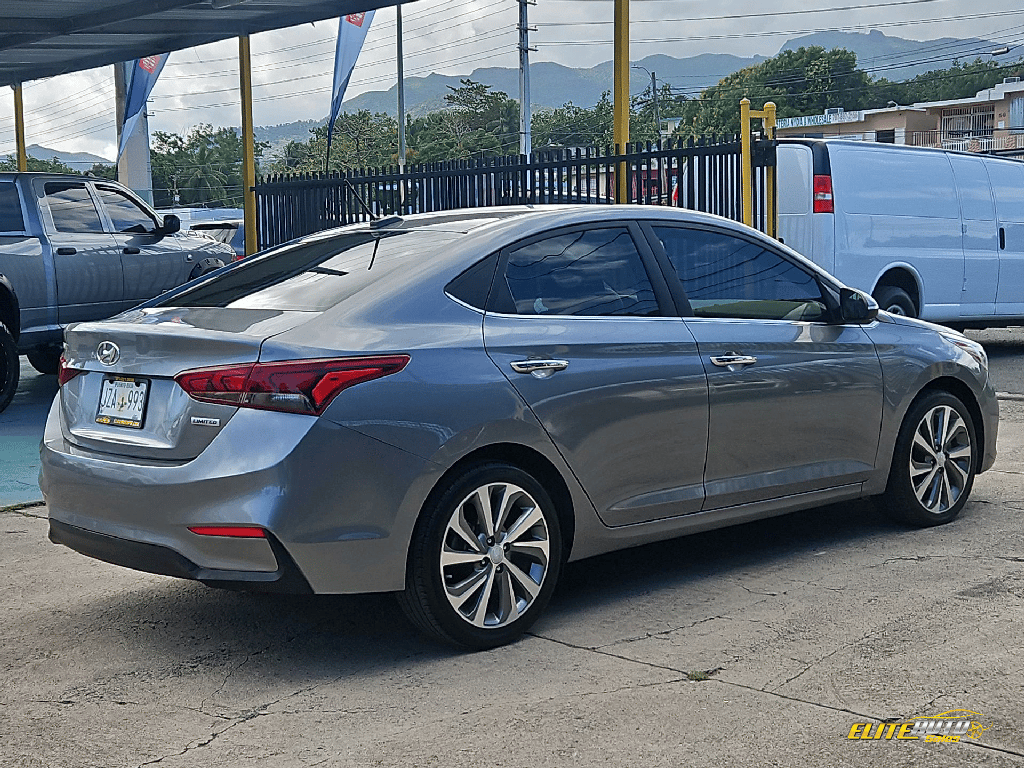2022 Hyundai Accent - Photo 3