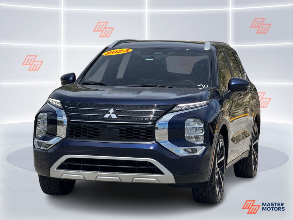 2023 Mitsubishi Outlander SE 2WD's photo
