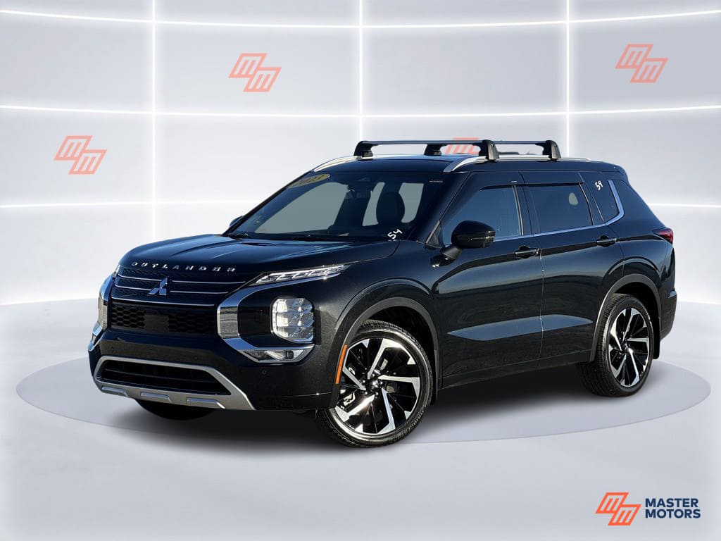 2023 Mitsubishi Outlander's photo