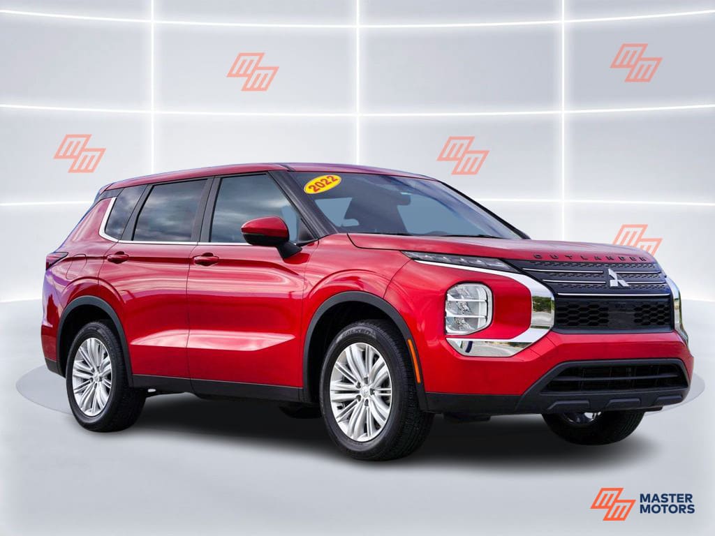 2022 Mitsubishi Outlander ES FWD's photo