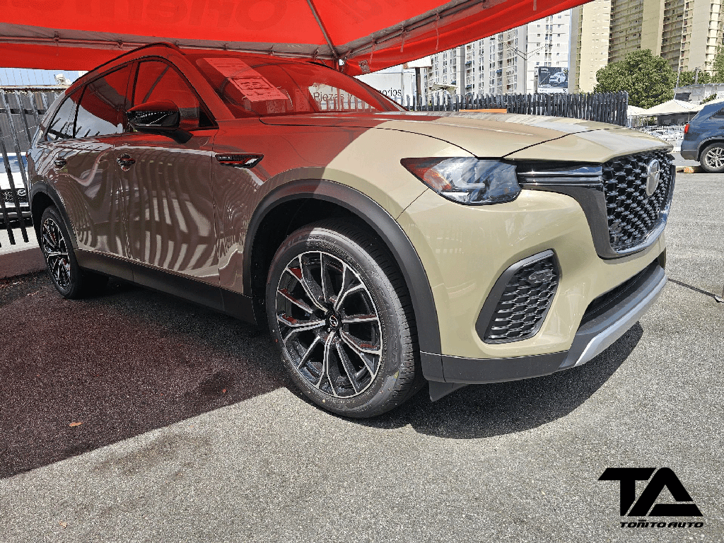 2025 Mazda CX-70 Premium Package's photo