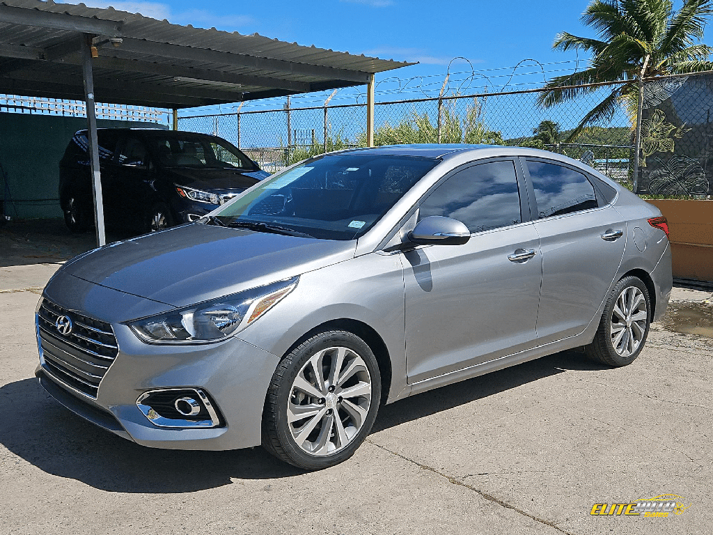 2022 Hyundai Accent - Photo 2