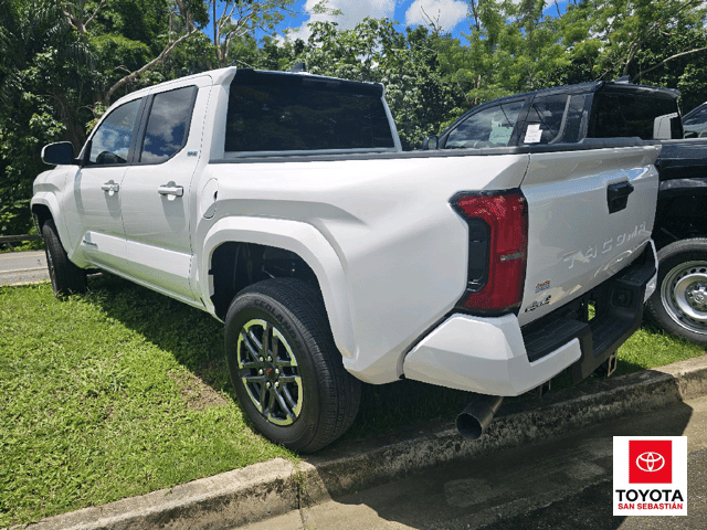 Toyota Tacoma 4WD SR 2025