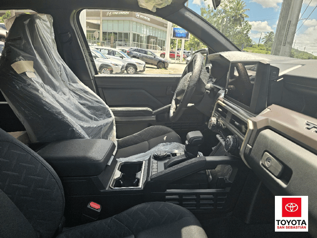 Toyota Tacoma 4WD SR 2025